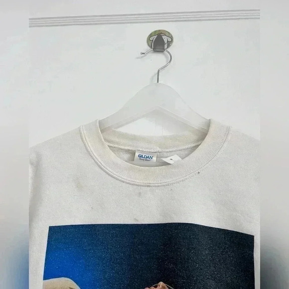 Ariana Grande Dangerous Women Tour Sweatshirt - Picture 2 of 3